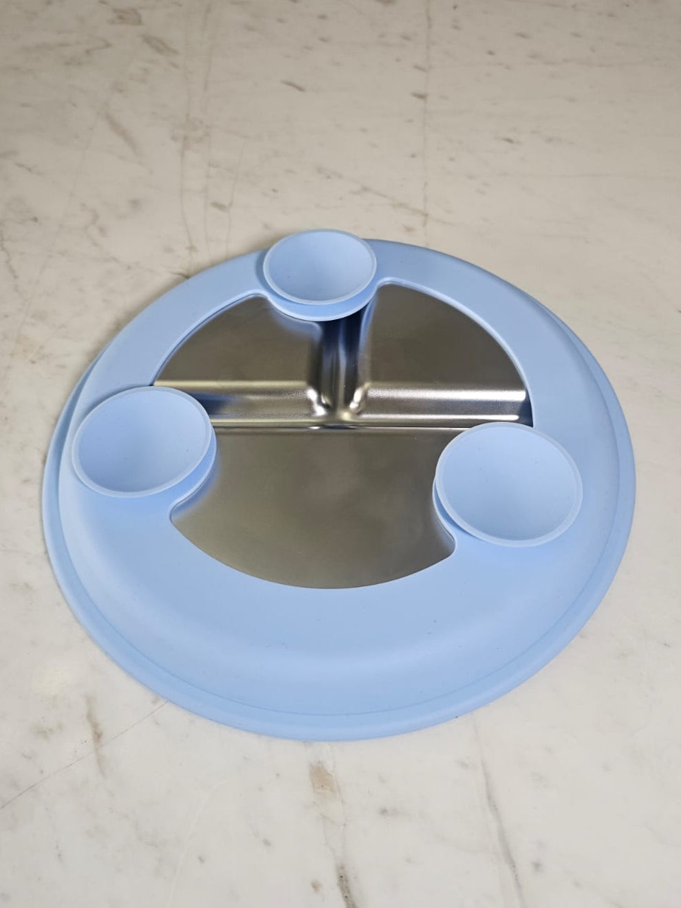 Plato de acero inoxidable y silicona - celeste